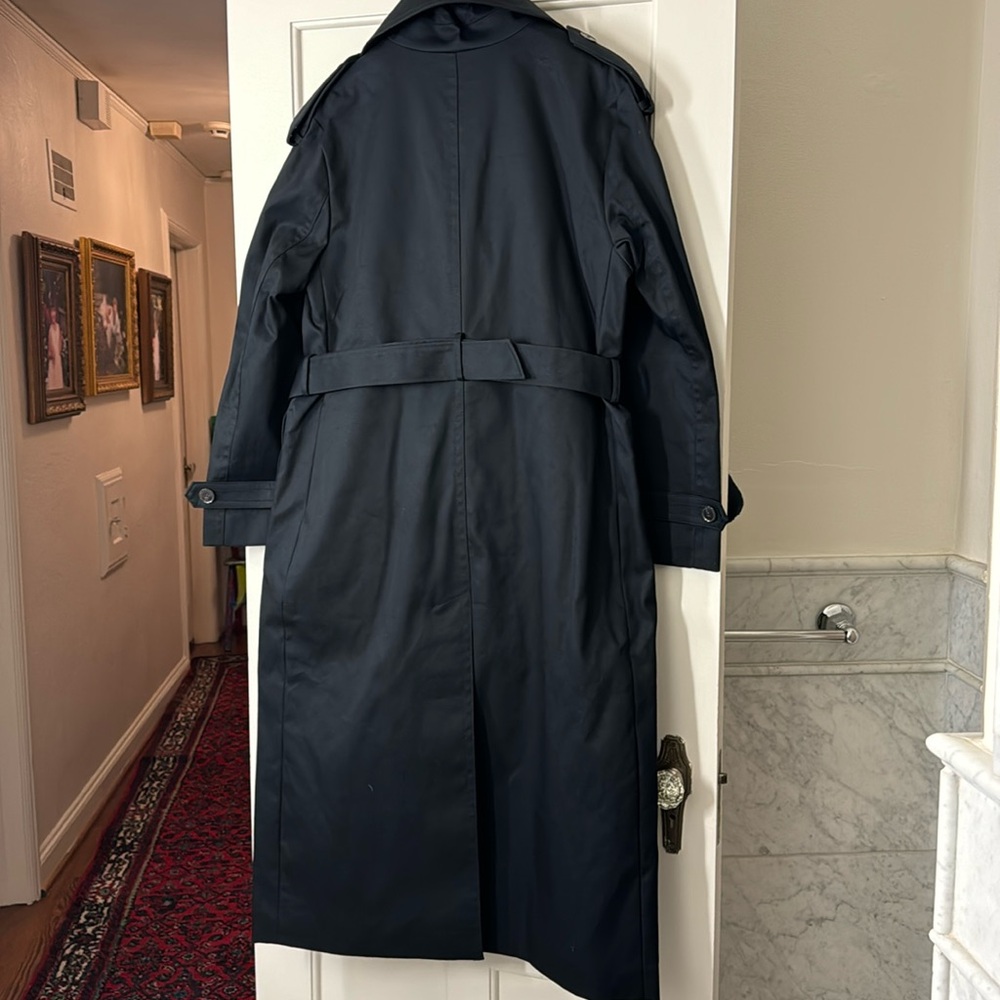 Banana Republic Timeless Trench Coat - Picture 7 of 9
